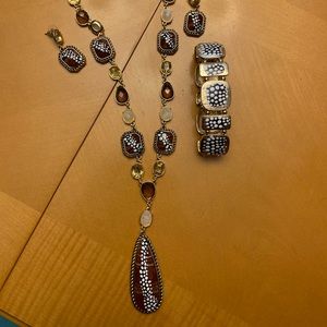 Hand painted 3 piece jewelry set. New